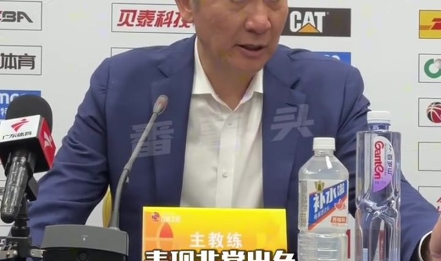 郑永刚：我们作为一个弱队 整体方面都不如广东 周鹏的脚一直有伤