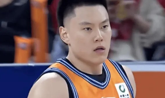 开云体育下载-差距！上海半场三分18投12中&amp;amp;命中率66.7%，宁波仅为23.5%