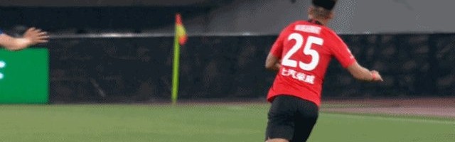 开云-中超连续2轮3次上演功夫废人 买提江都成了惯犯？