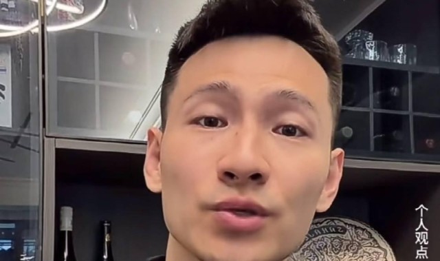 开云体育下载-杨笑天：卡佩罗曾下放特谢拉，还说对小贝、大罗也这么干过